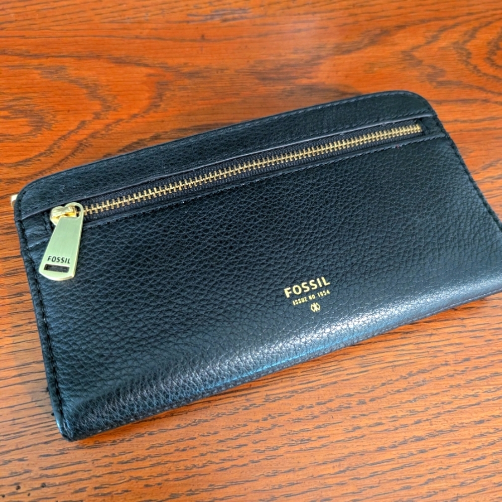 Fossil Wallet